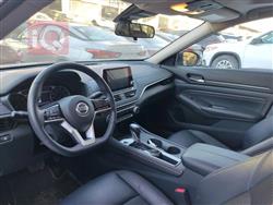 نيسان ألتيما